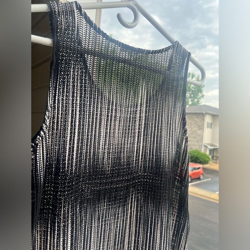 Mystree Black Sheer Textured Pleated Tank Top Size S - Picture 4 of 8